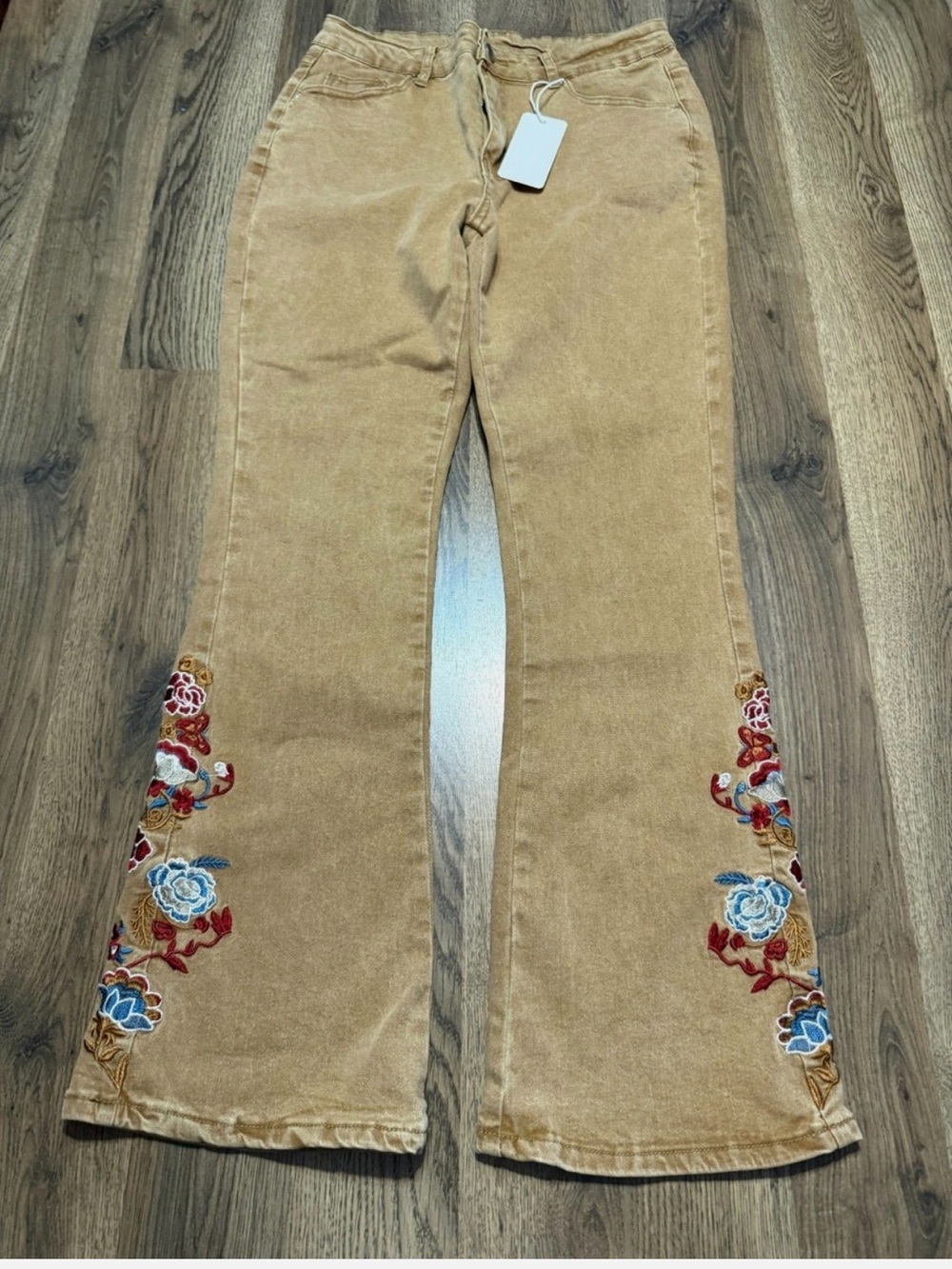Embroidered Beige flamingals Pants L